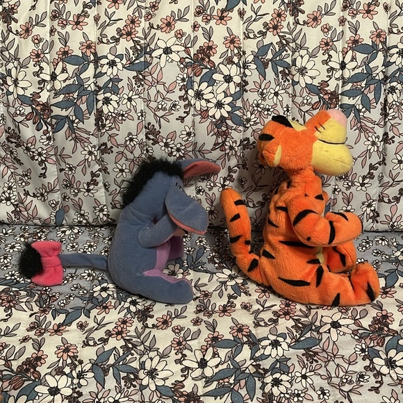 Tigger & Eyore stuffed bean bag toy-from winnie the pooh-Mattel, Disney - Picture 3 of 8